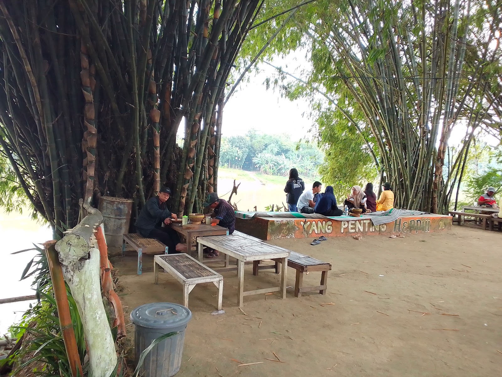 Warung Jendhil Pak Pin